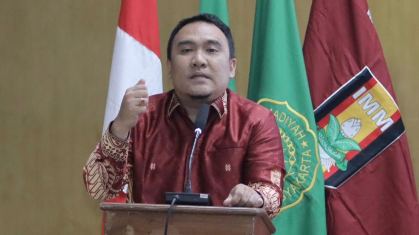 Ketua Umum DPP IMM Riyan Betra Delza. DPP IMM menilai langkah Mendikdasmen Abdul Mu'ti saat kunjungan ke Papua dalam rangka memastikan pemerataan layanan dan kualitas pendidikan hingga wilayah terdepan, terluar, dan tertinggal (3T).menjadi sinyal positif bagi pemerataan pendidikan di Indonesia.